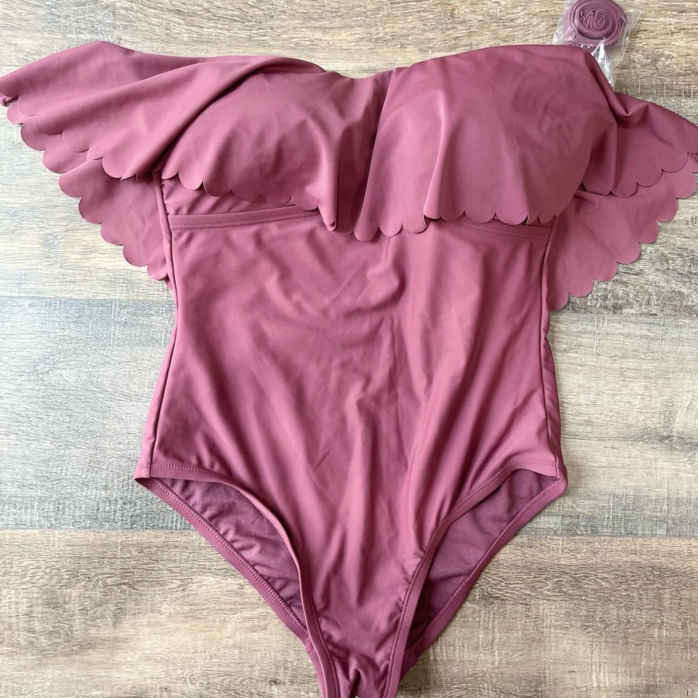 Bandeau Flounce High Coverage Piece Swimsuit